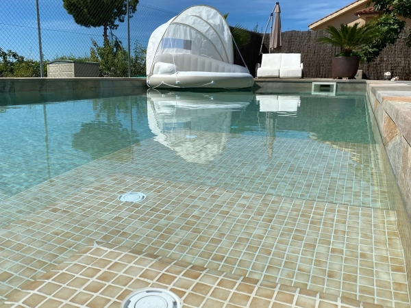 swimming pool finished with 50 mm mosaic