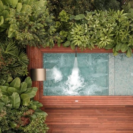 Piscines avec mosaïque moderne : Tendances et Designs 2026