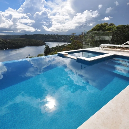 Cómo elegir el gresite para tu piscina