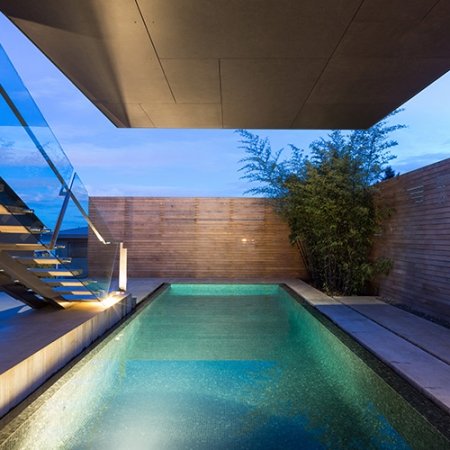 The Container House: swimming pool for a futuristic Vancouver home