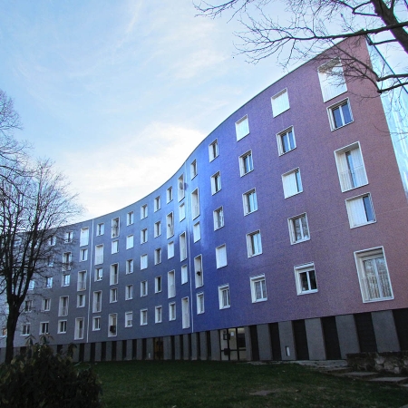 Pantinen (Paris) SERPENTIN eraikinaren birgaikuntza.