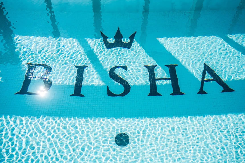 Una piscina de Ezarri de mosaico español en el cielo de Toronto