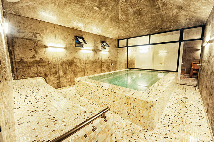 Ezarri clads sulphur thermal baths on the Silk Road